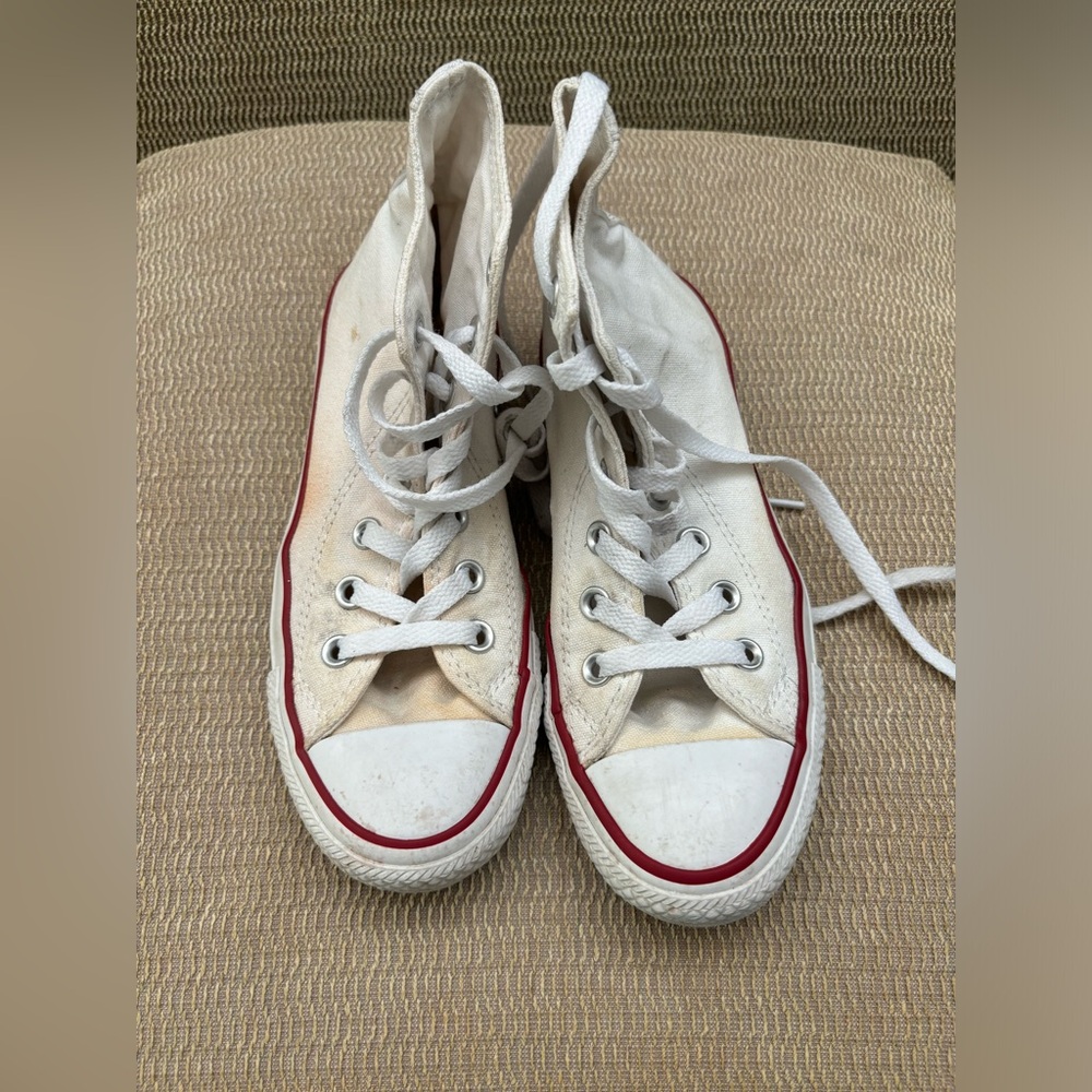Converse Chuck Taylor High Tops White - Women's Size 5.5 EU36